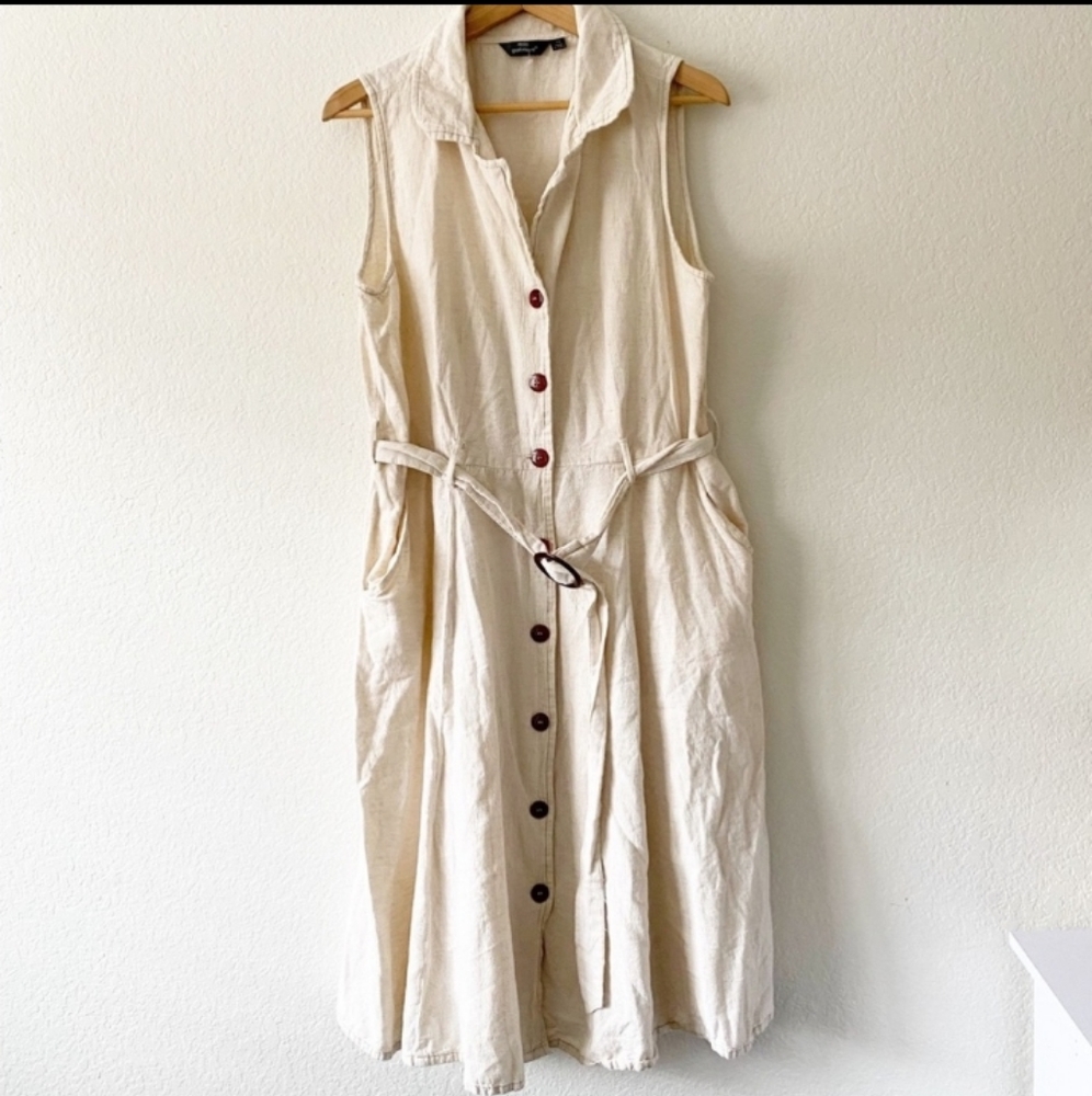 Mlle Gabrielle Sleeveless Button Down Dress